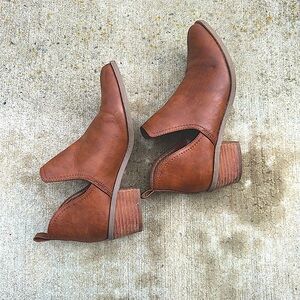 American Eagle boots